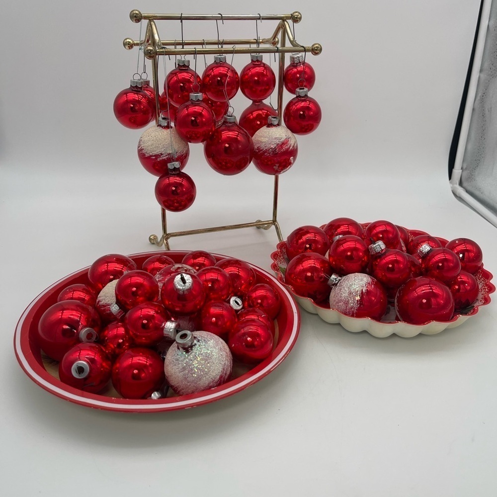 55x mismatched red tones Christmas tree glass ornaments || round glass ornaments